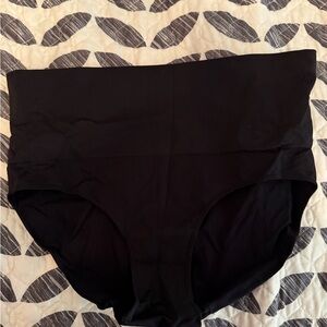Black High-Waist Panties
